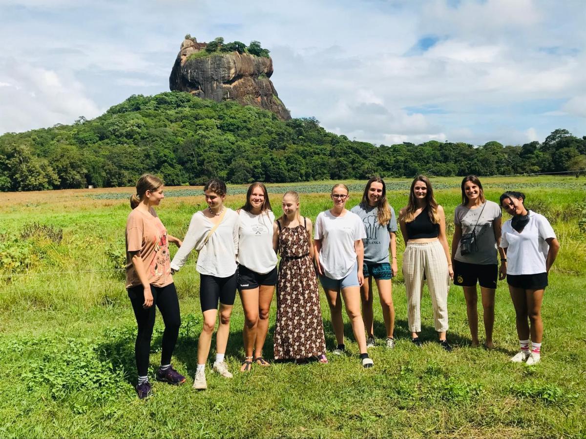 Sigiriya Village Home Stay Eksteriør bilde